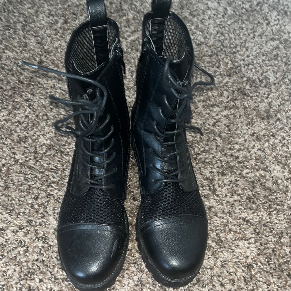 Women's combat boot